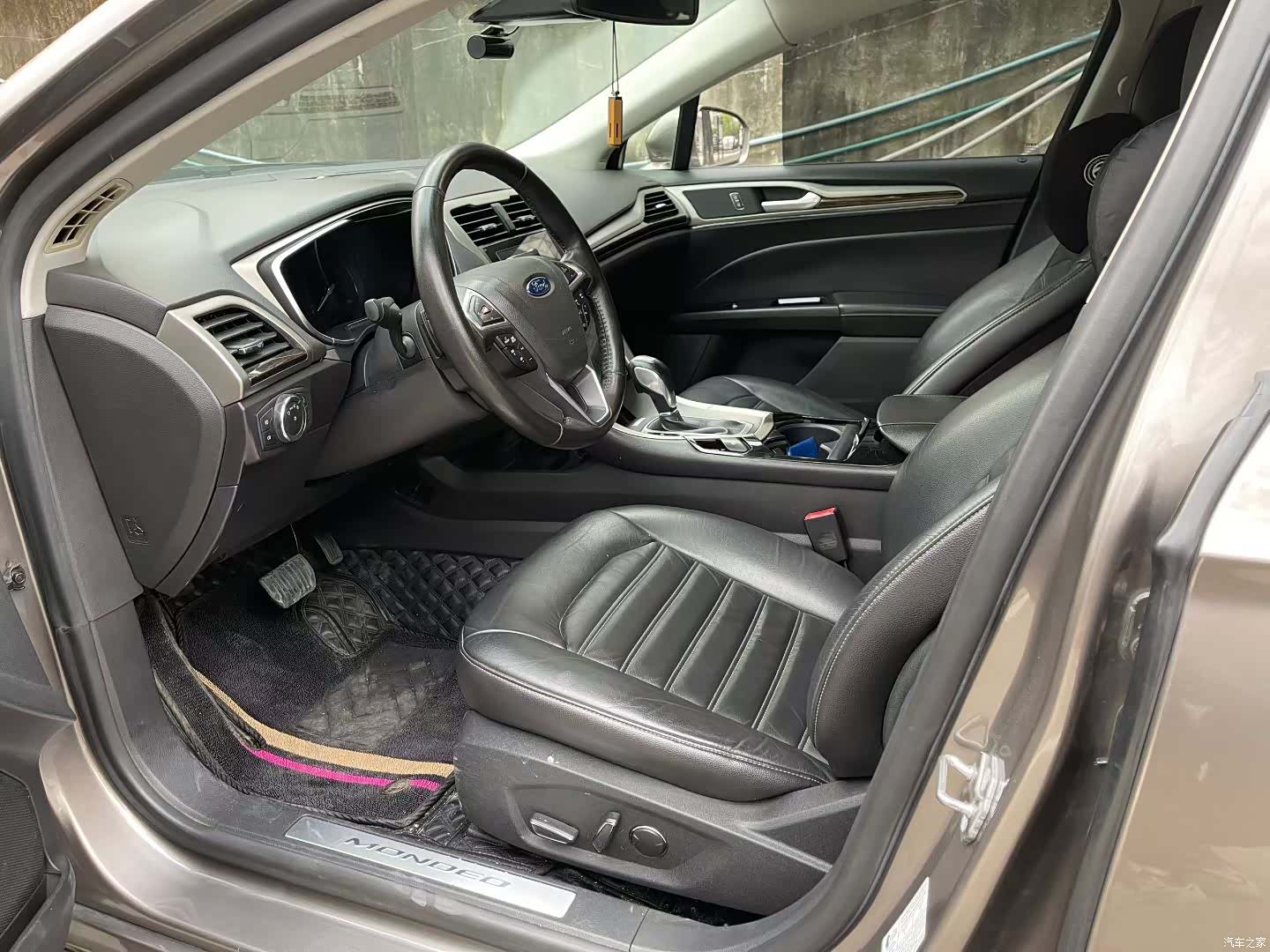 Ford Mondeo, 2016 3
