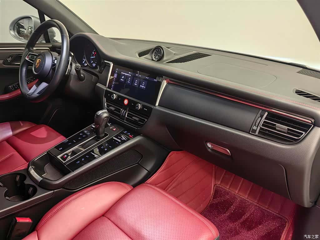 Porsche Macan, 2023 10
