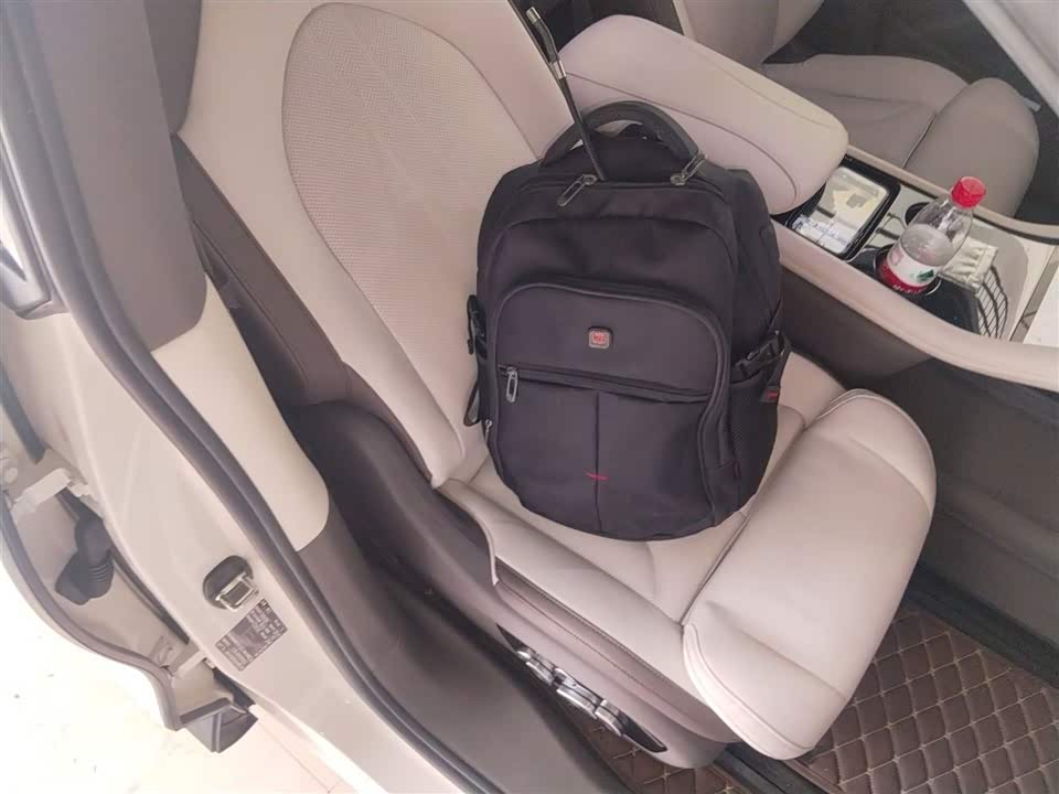IM Motors Zhiji LS7 IM Motors Zhiji LS7