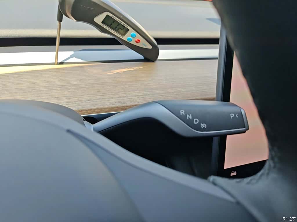 Tesla Model Y, 2022 14