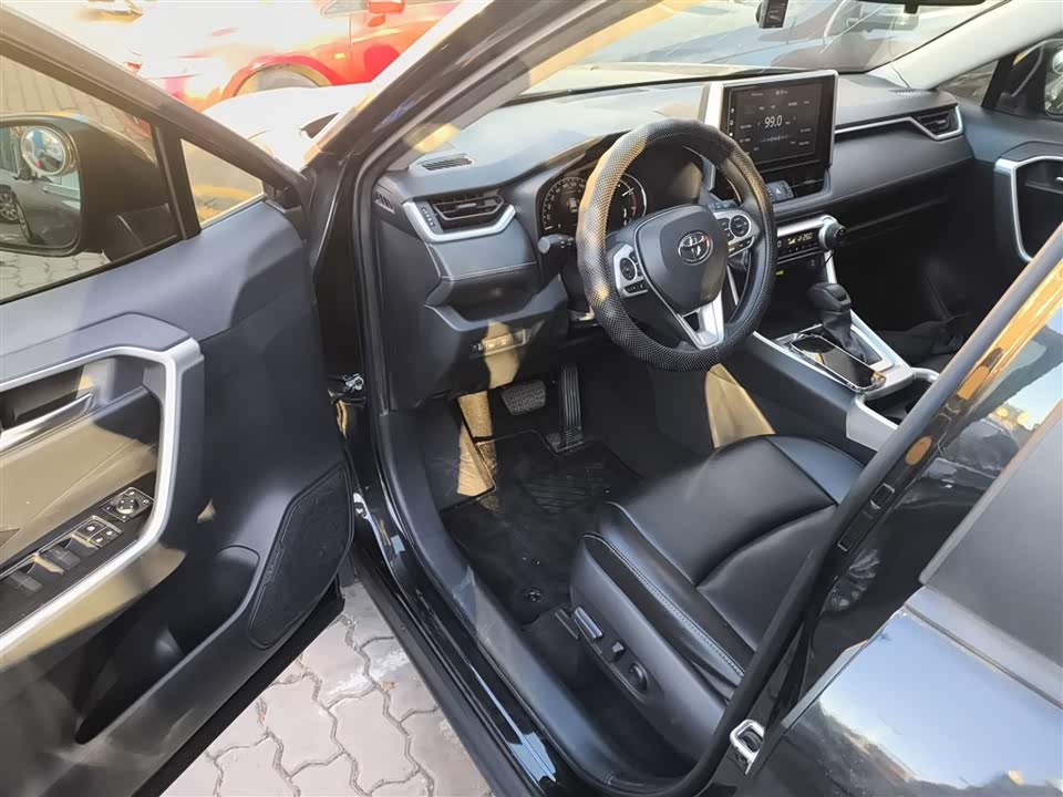 Toyota RAV4 Rongfang