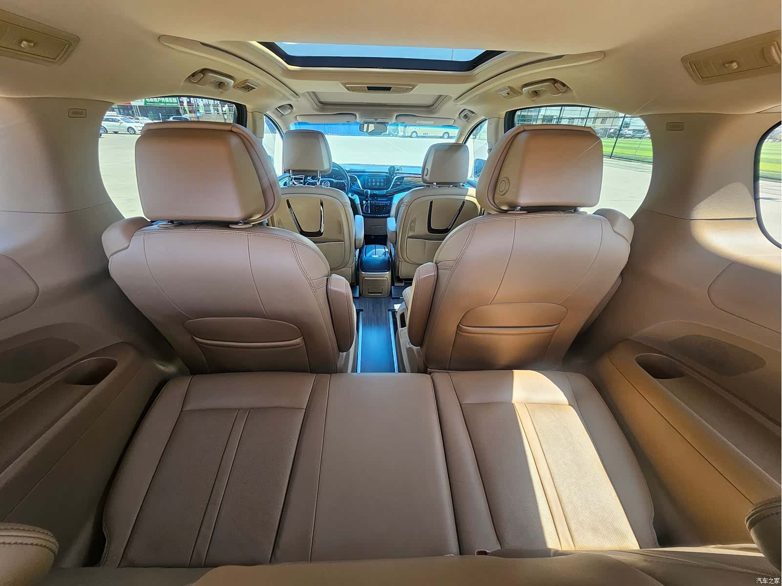 Buick GL8, 2019 18