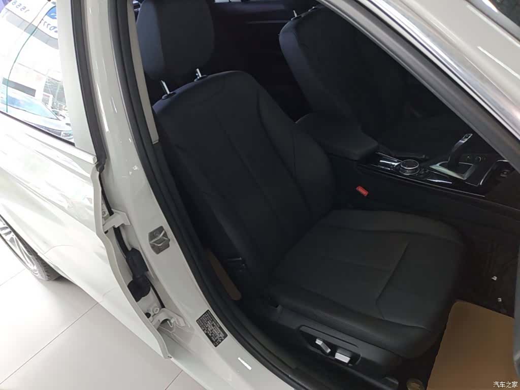 BMW 3 Series, 2016 25