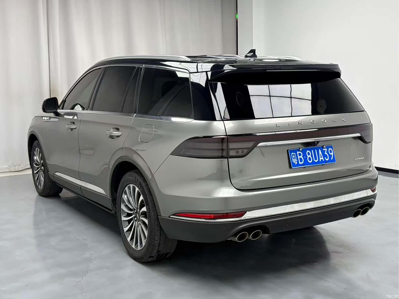 Lincoln Aviator, 2020 7