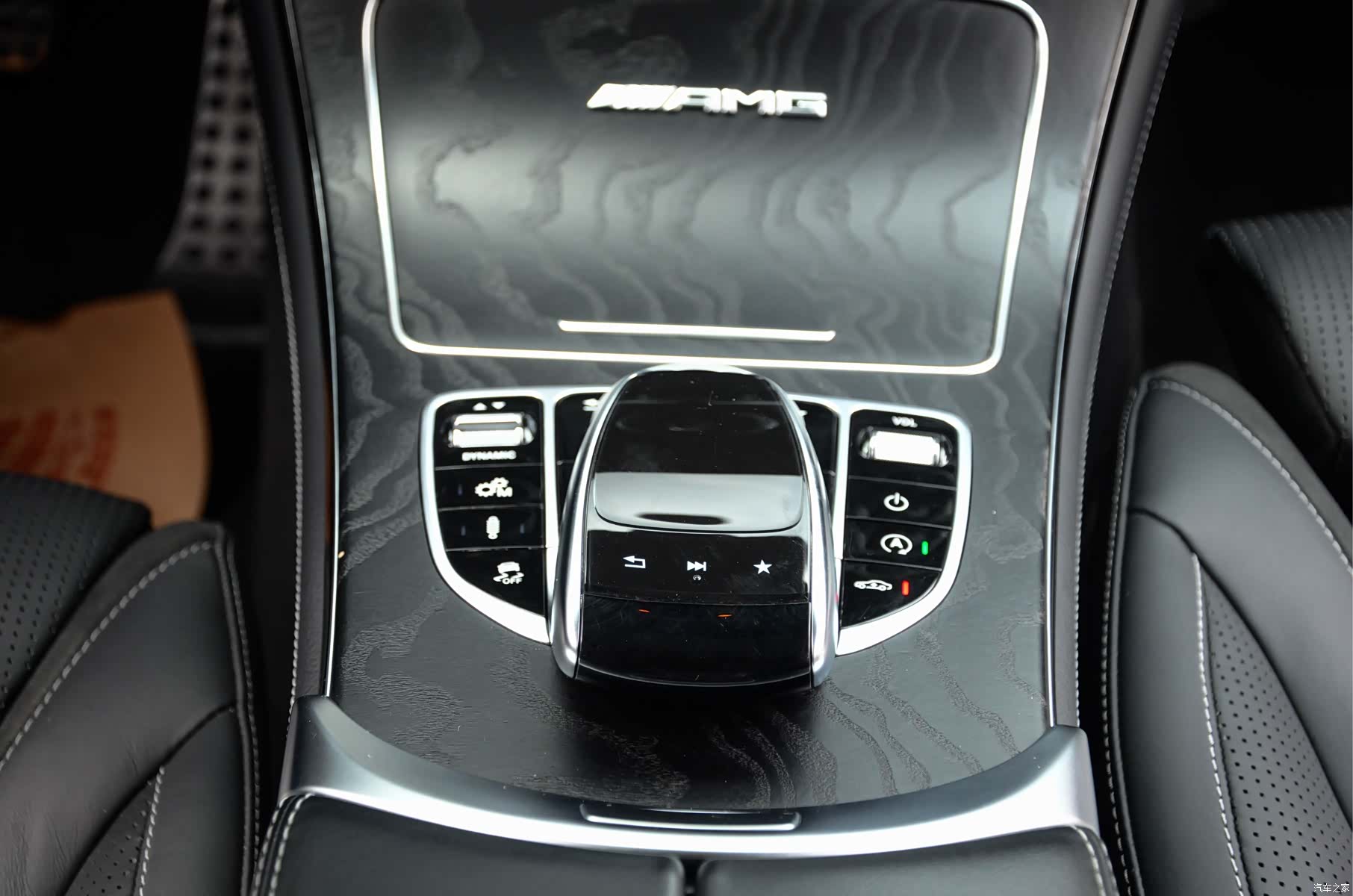 Mercedes-Benz GLC, 2019 16