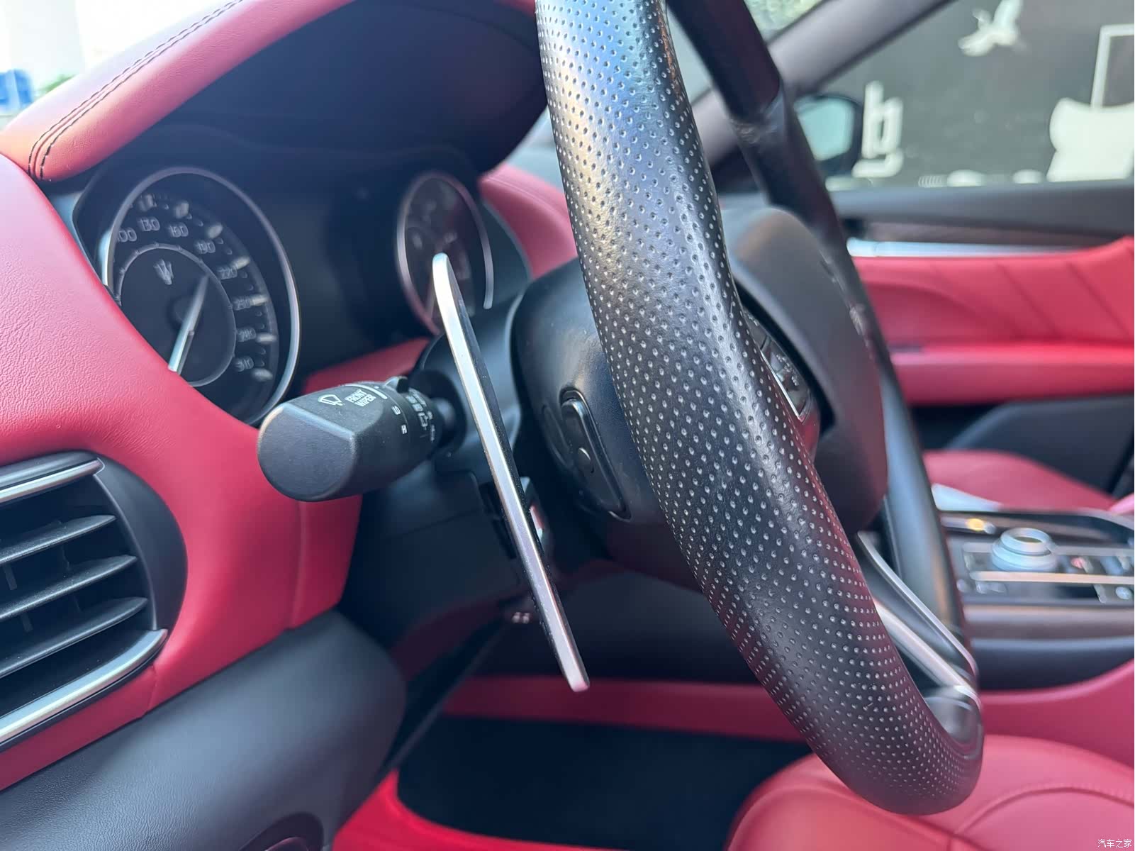 Maserati Levante, 2022 25