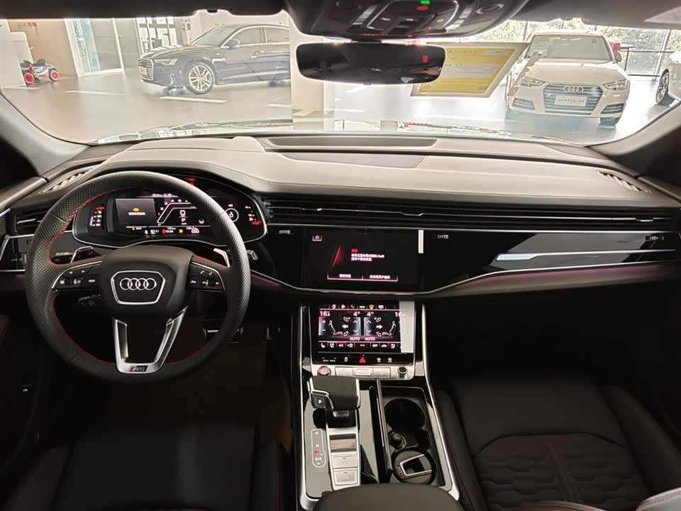 Audi RS Q8 Audi RS Q8