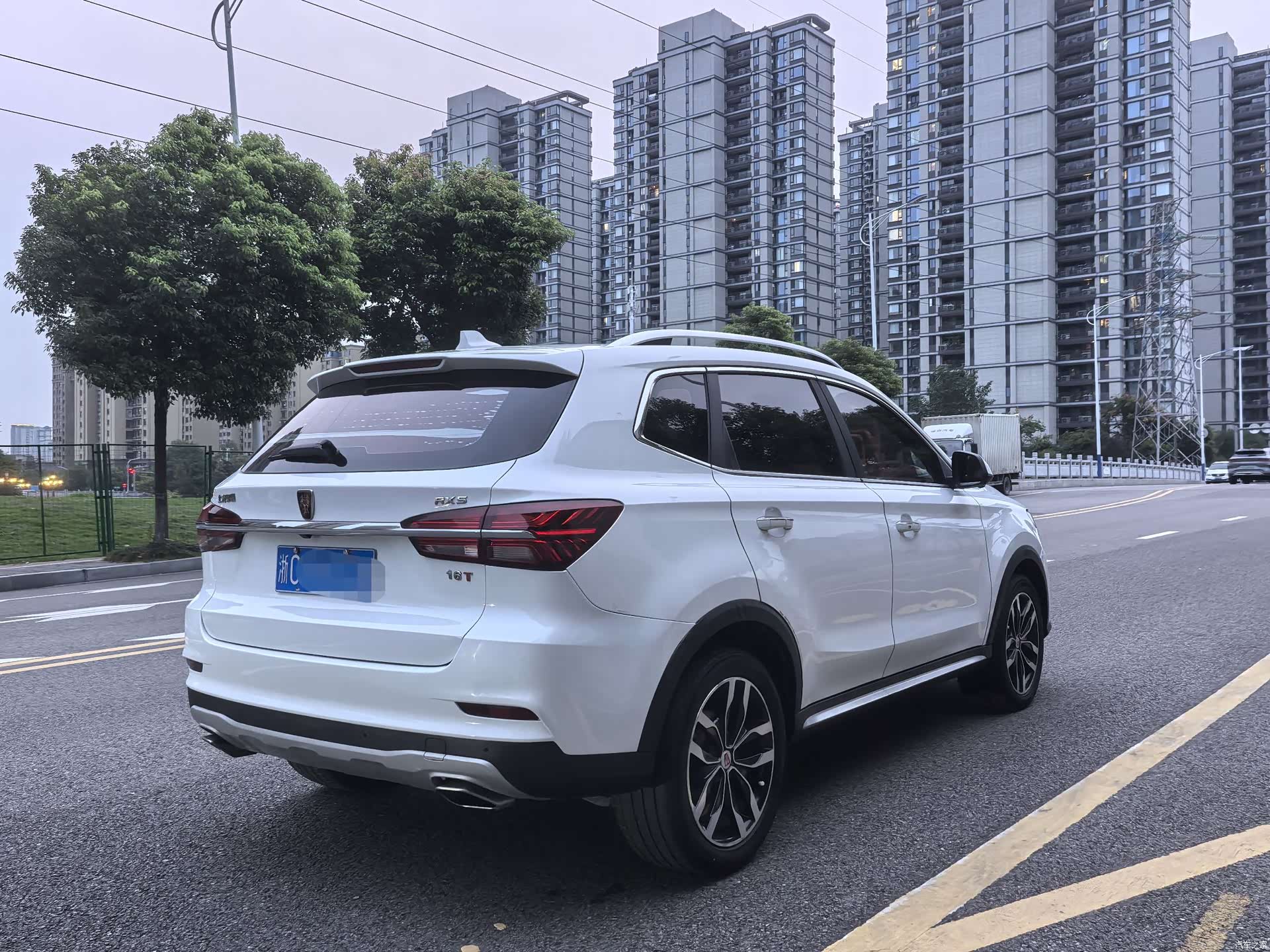 Roewe RX5, 2017 4