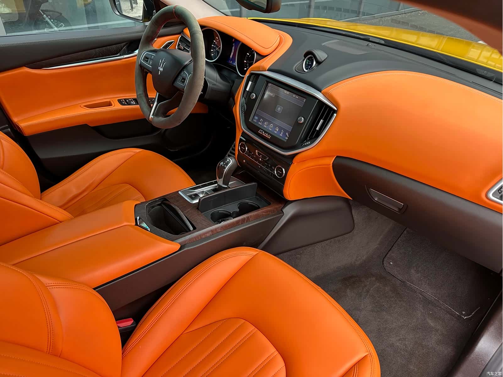 Maserati Ghibli, 2015 12