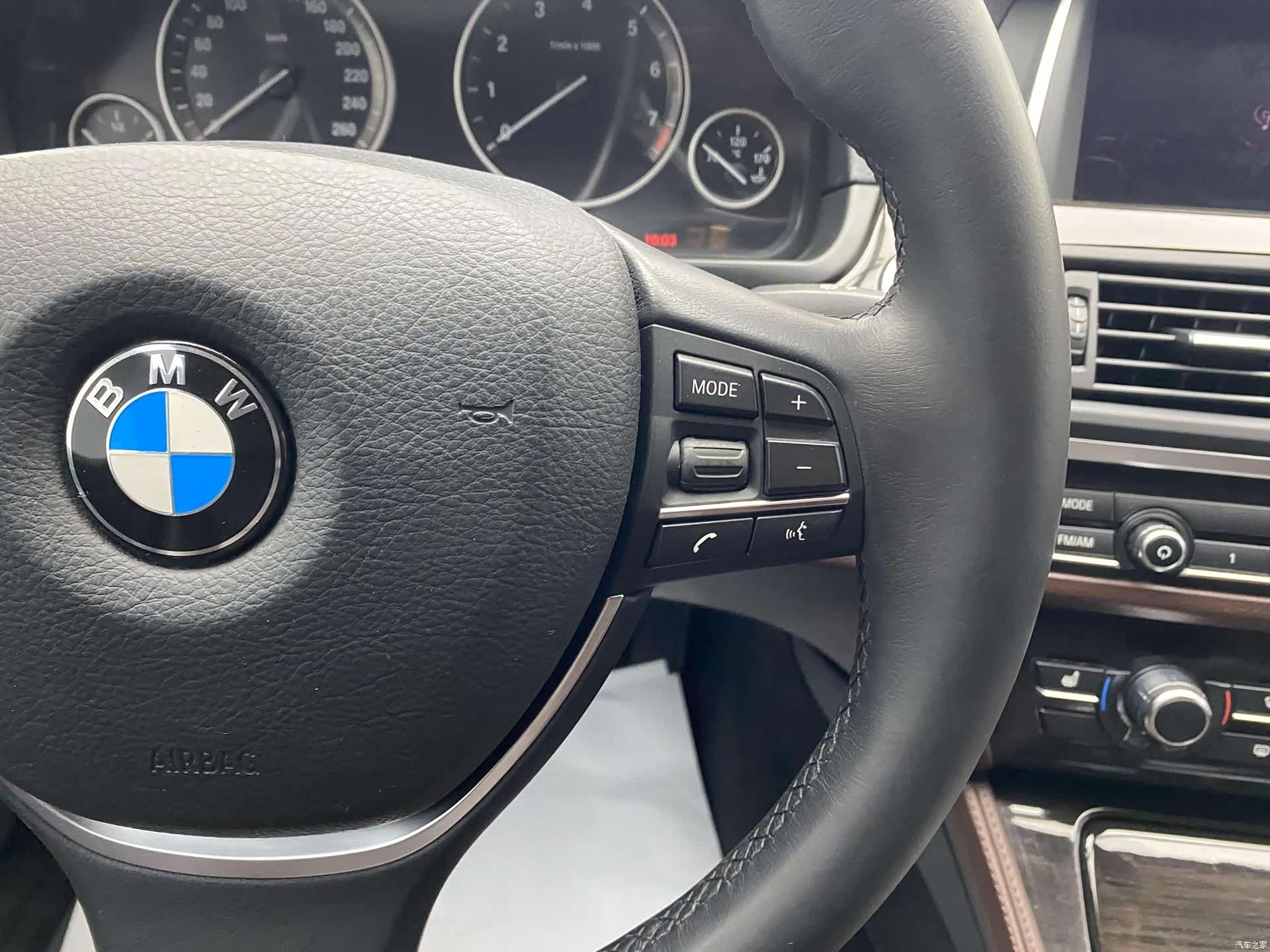 BMW 5 Series, 2016 25