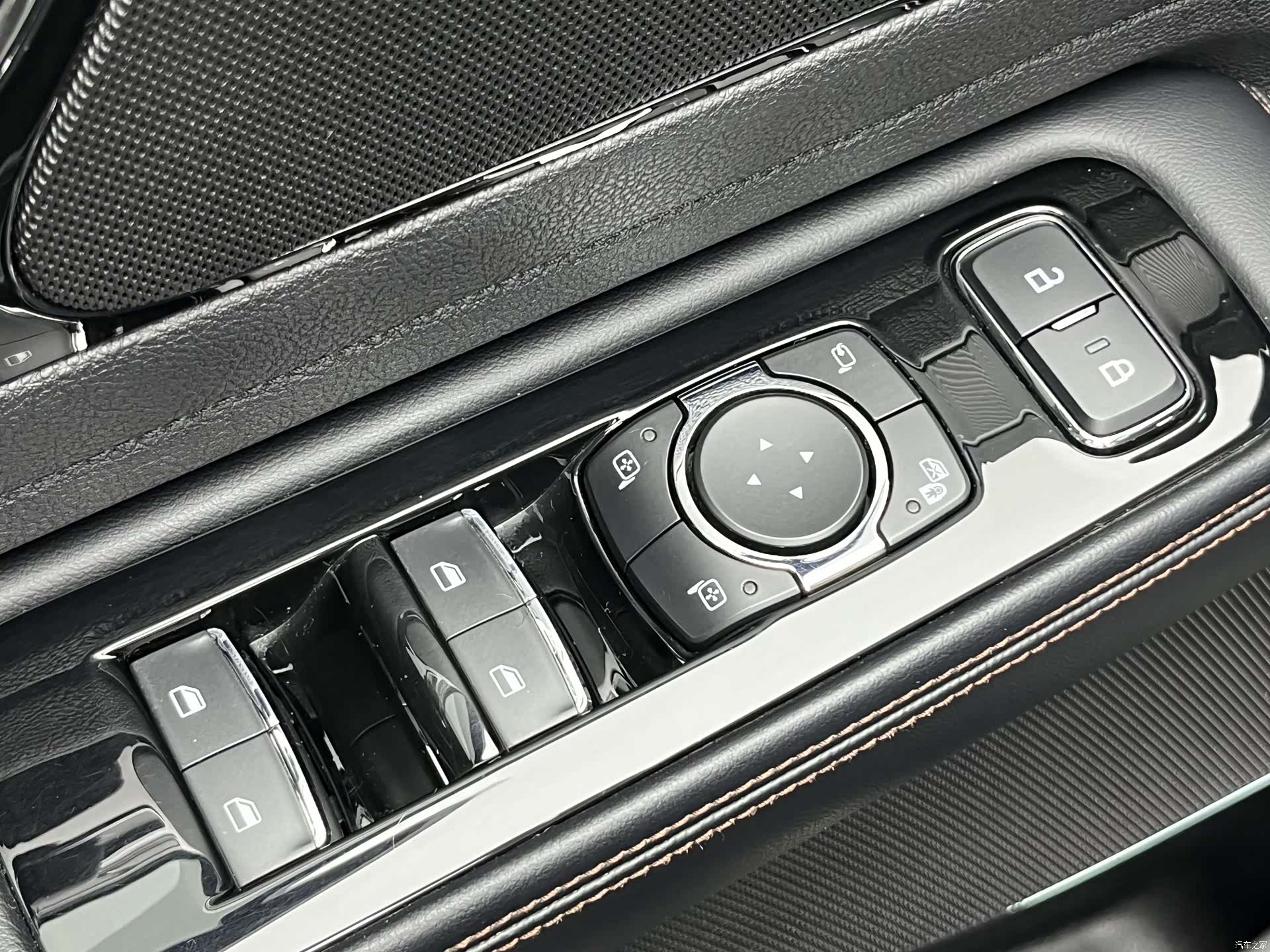 Lincoln Aviator, 2020 7