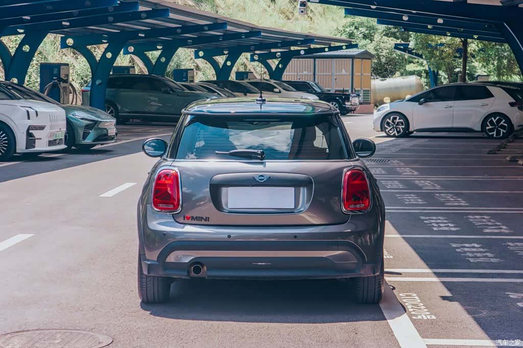 Mini ONE, 2021 13