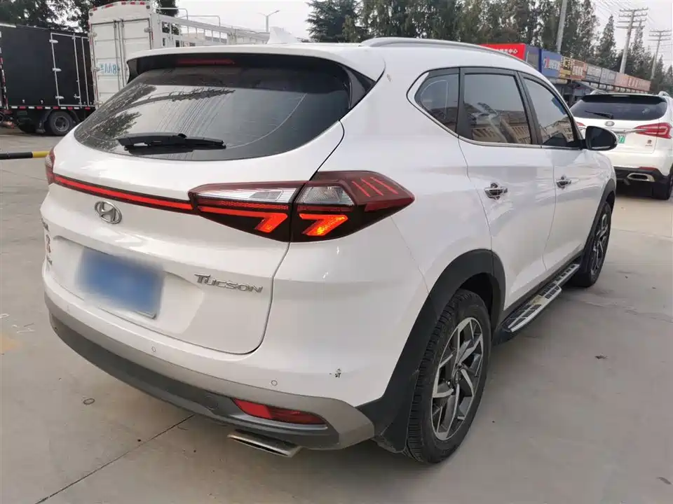 Hyundai Tucson
