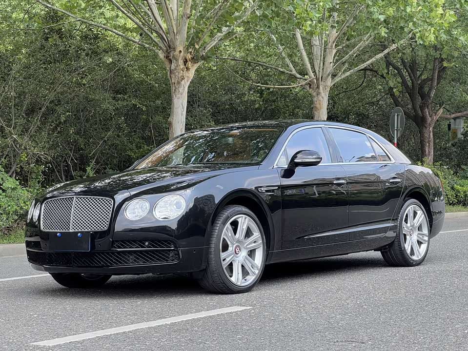 Bentley Flying