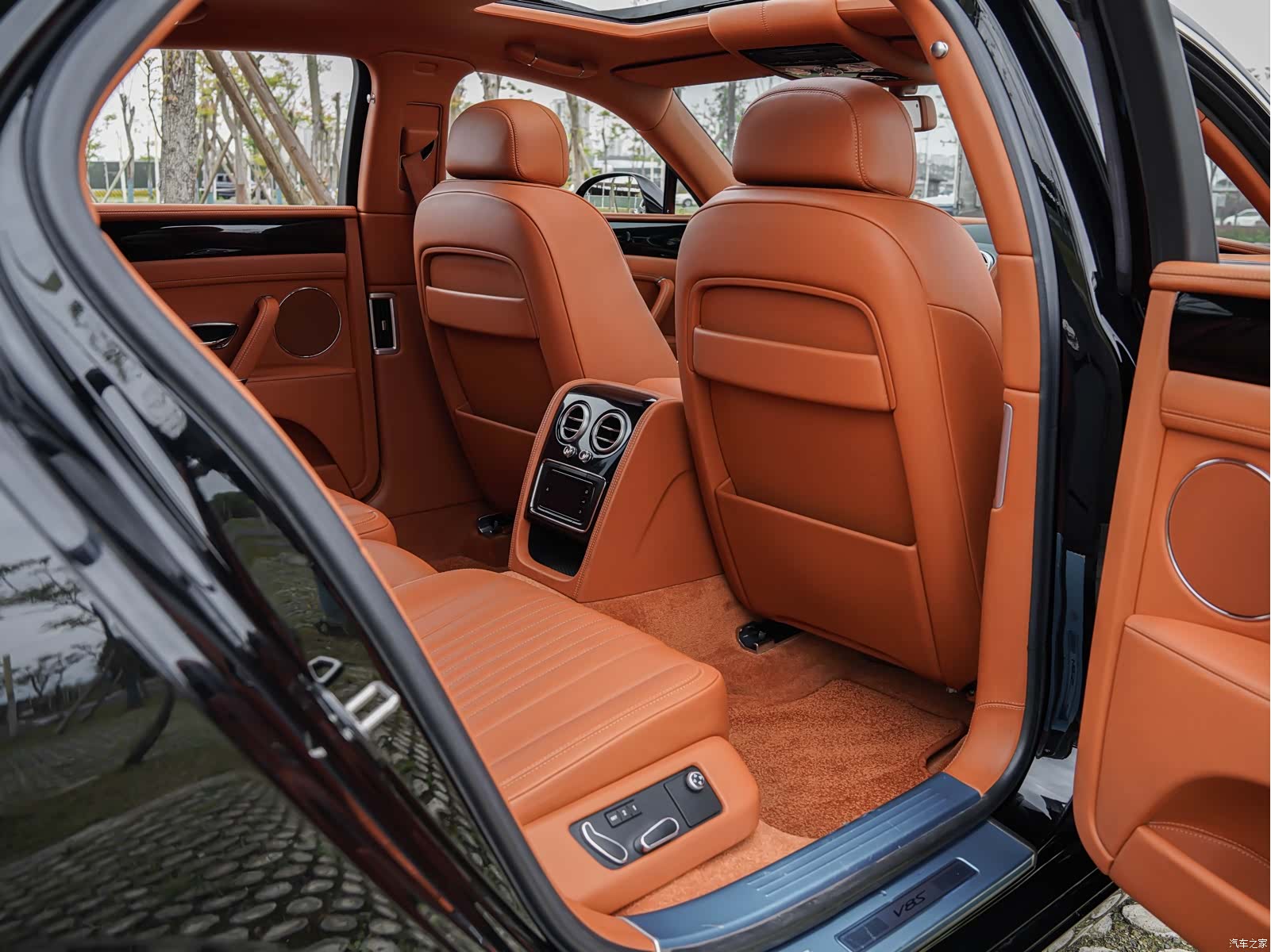 Bentley Flying Spur, 2018 23