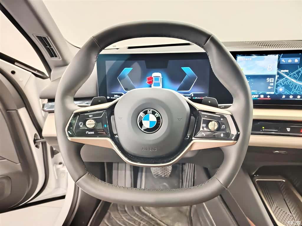 BMW 5 Series, 1900 13