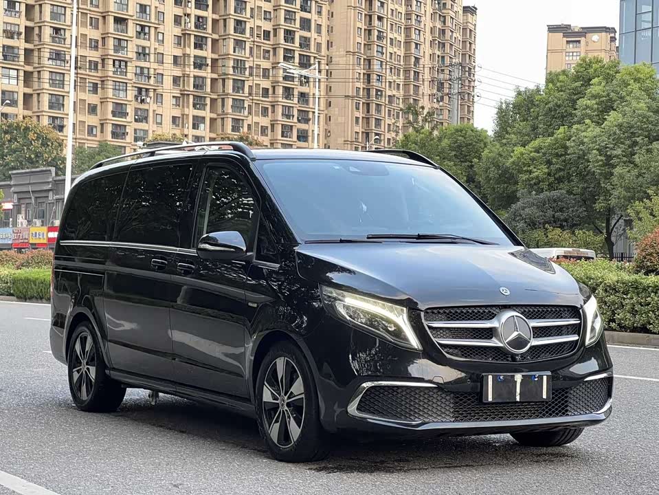 Mercedes-Benz V-class
