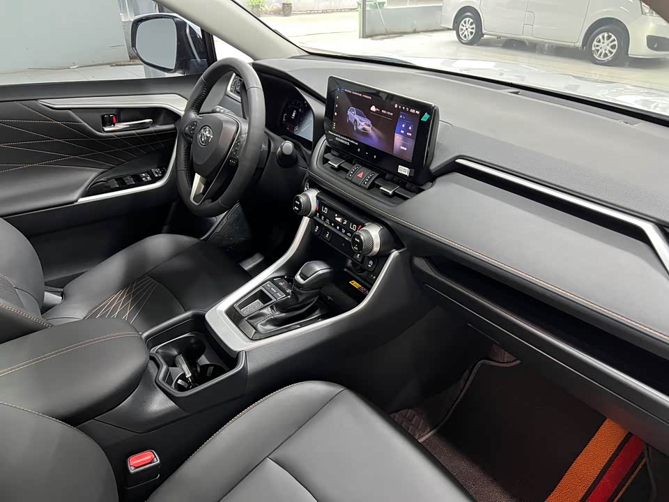 Toyota RAV4 Rongfang