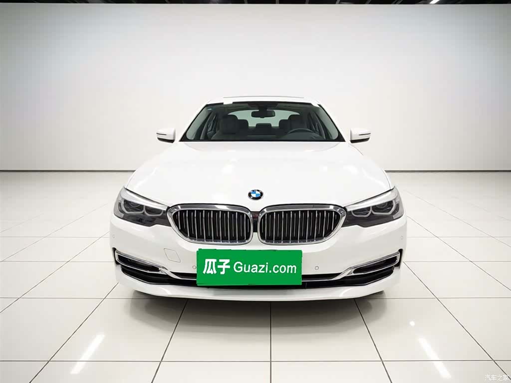 BMW 5 Series, 2018 все фото