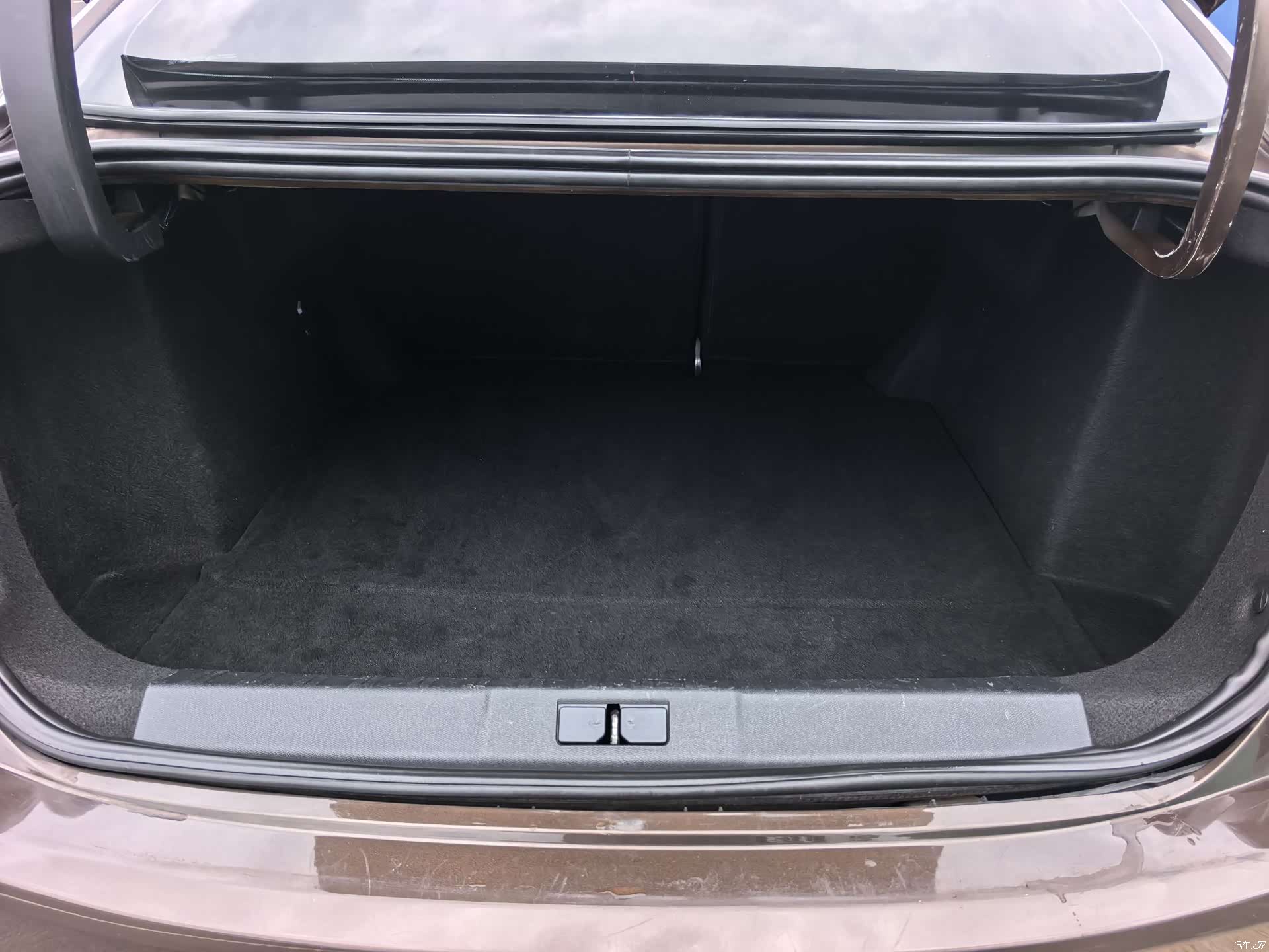 Peugeot 408, 2016 15