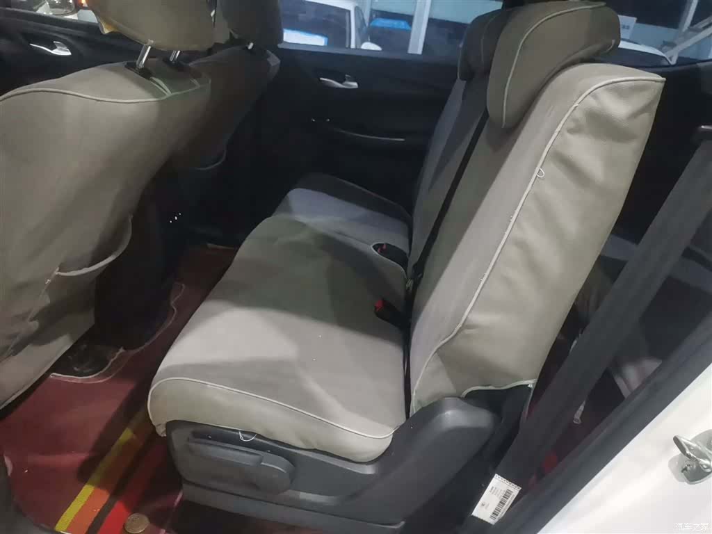 Wuling 730, 2020 17