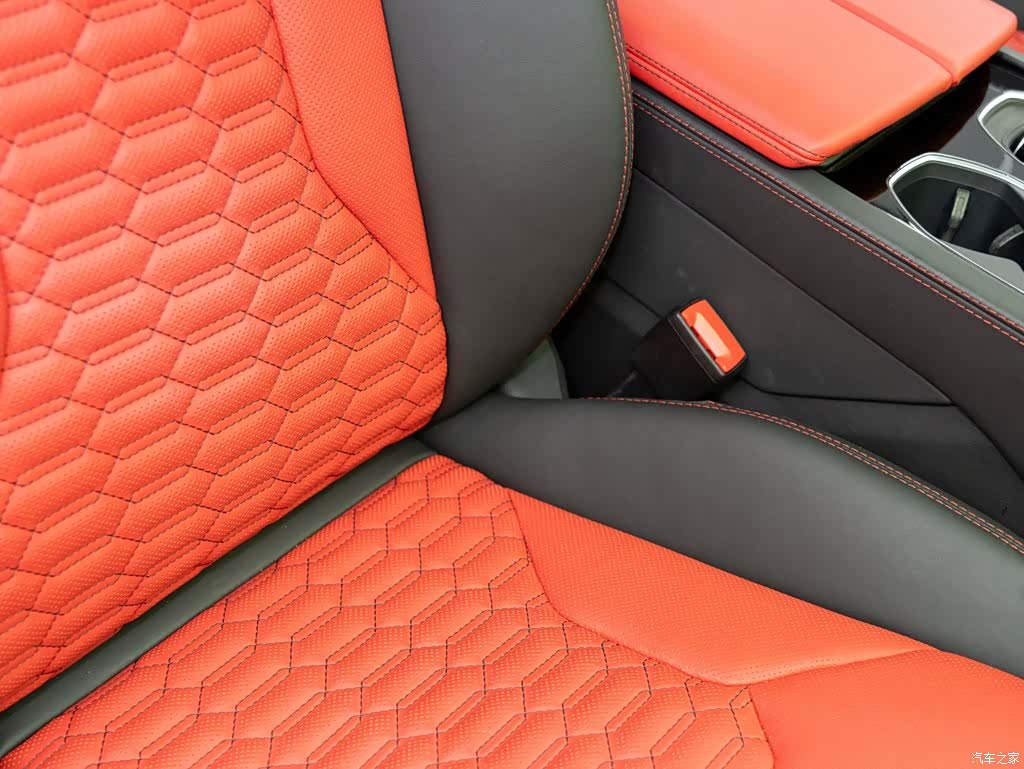 Lamborghini Urus, 2022 16