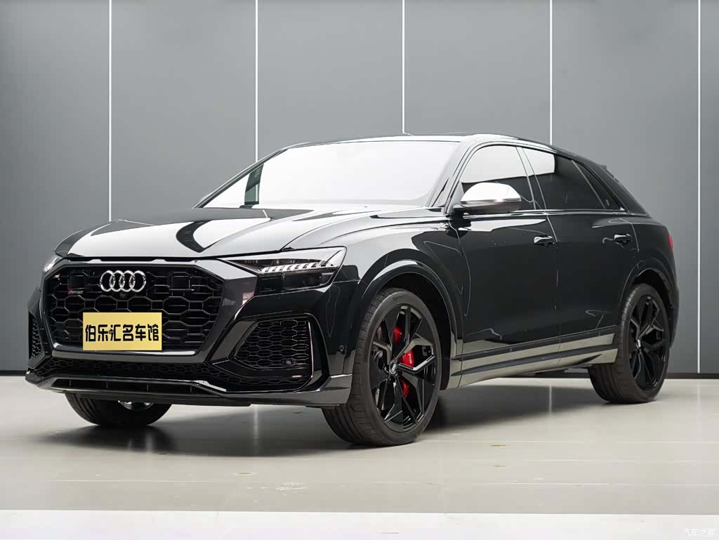Audi Q8, 2024 1