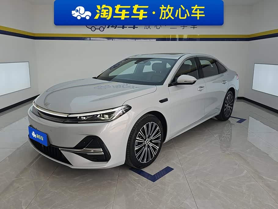 Geely Galaxy A7 EM