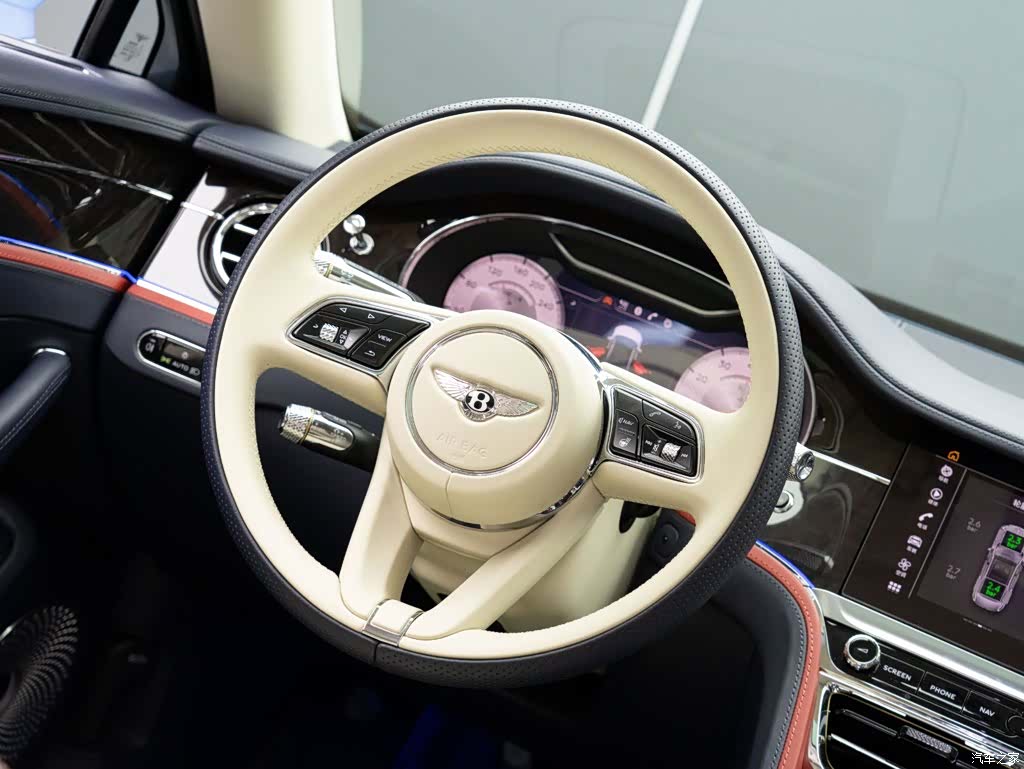 Bentley Flying Spur, 2023 20