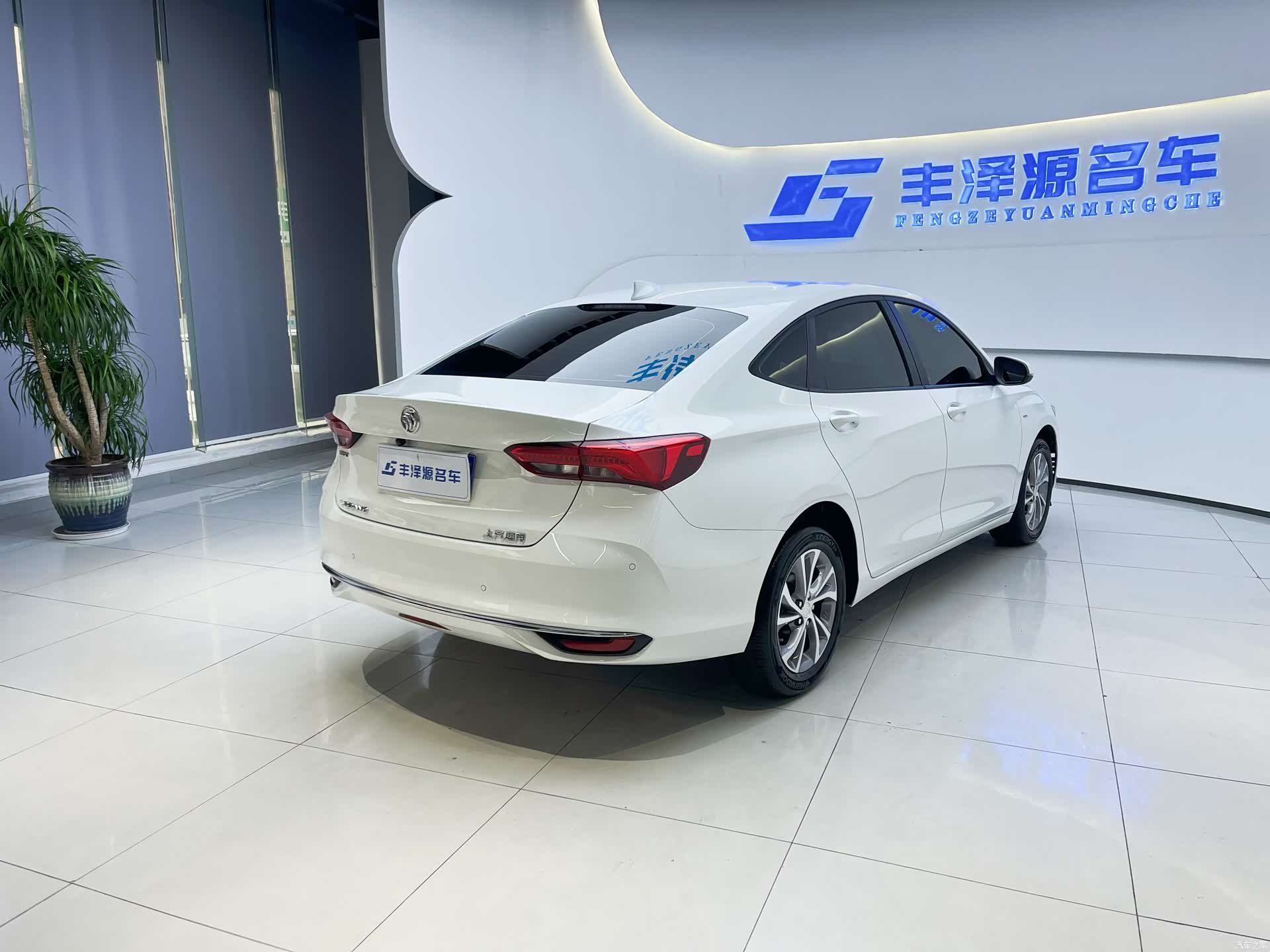 Buick Verano, 2024 3