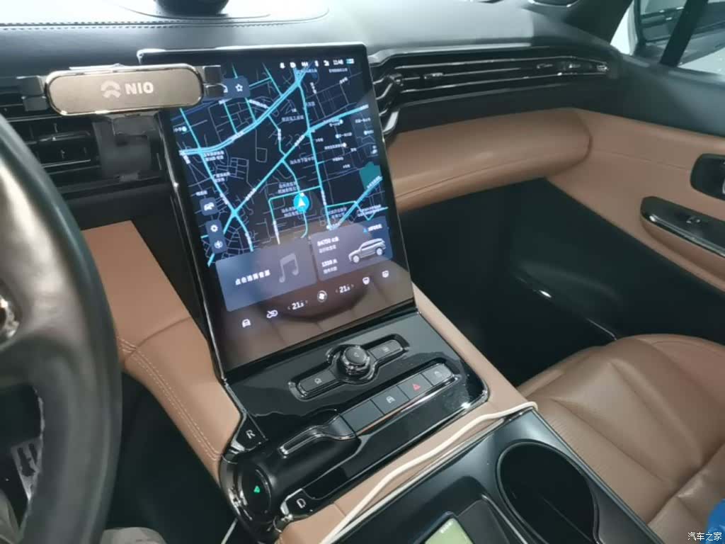 NIO ES8, 2022 13