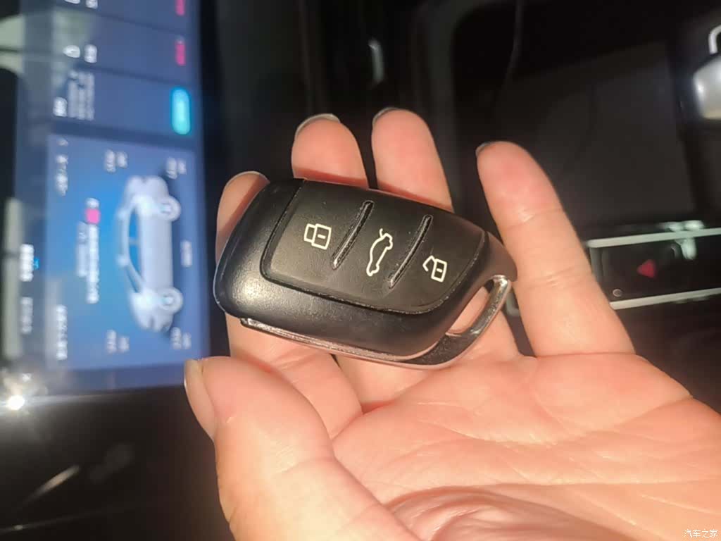 Roewe i5, 2025 9