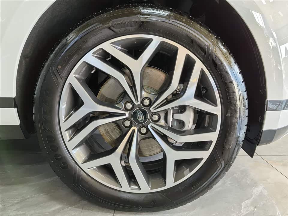 Land Rover Range Rover Aurora