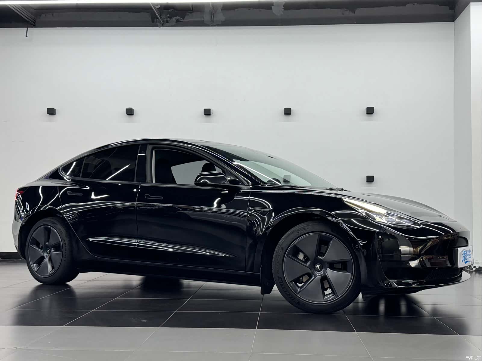 Tesla Model 3, 2023 3