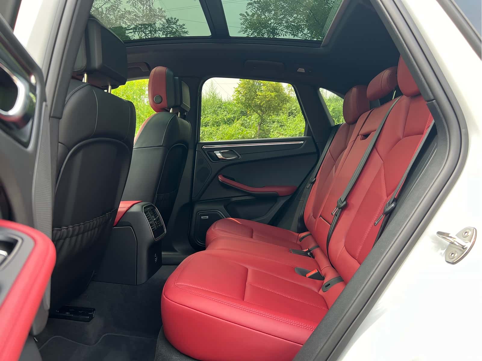 Porsche Macan, 2026 6
