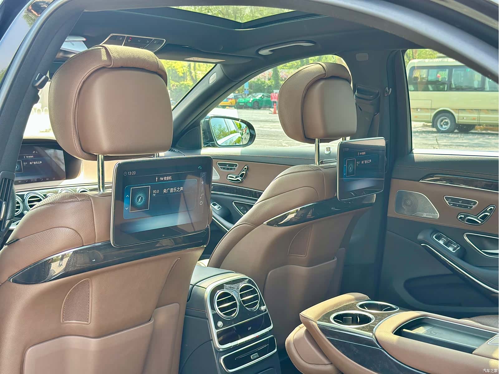 Mercedes-Benz S-Class, 2019 33