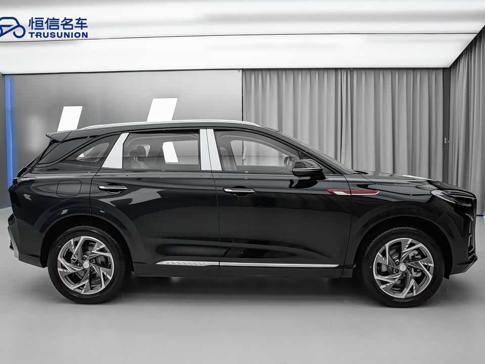 Hongqi HS3 PHEV