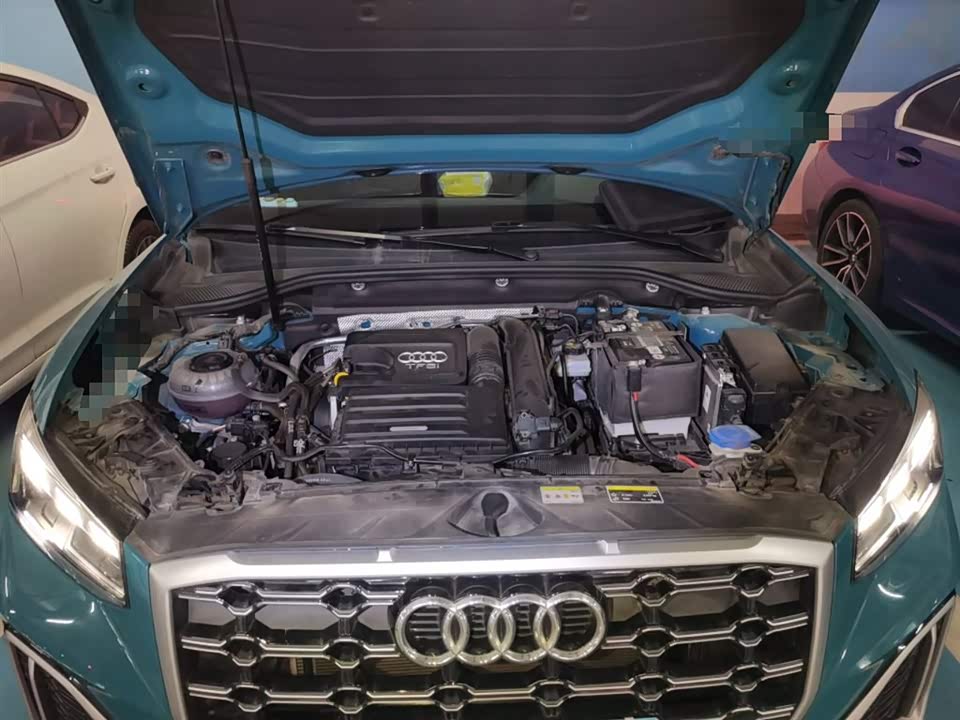 Audi Q2L