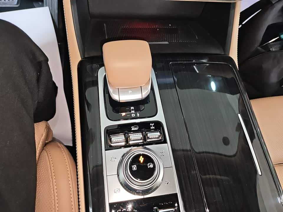 Beijing BJ60 Thunder