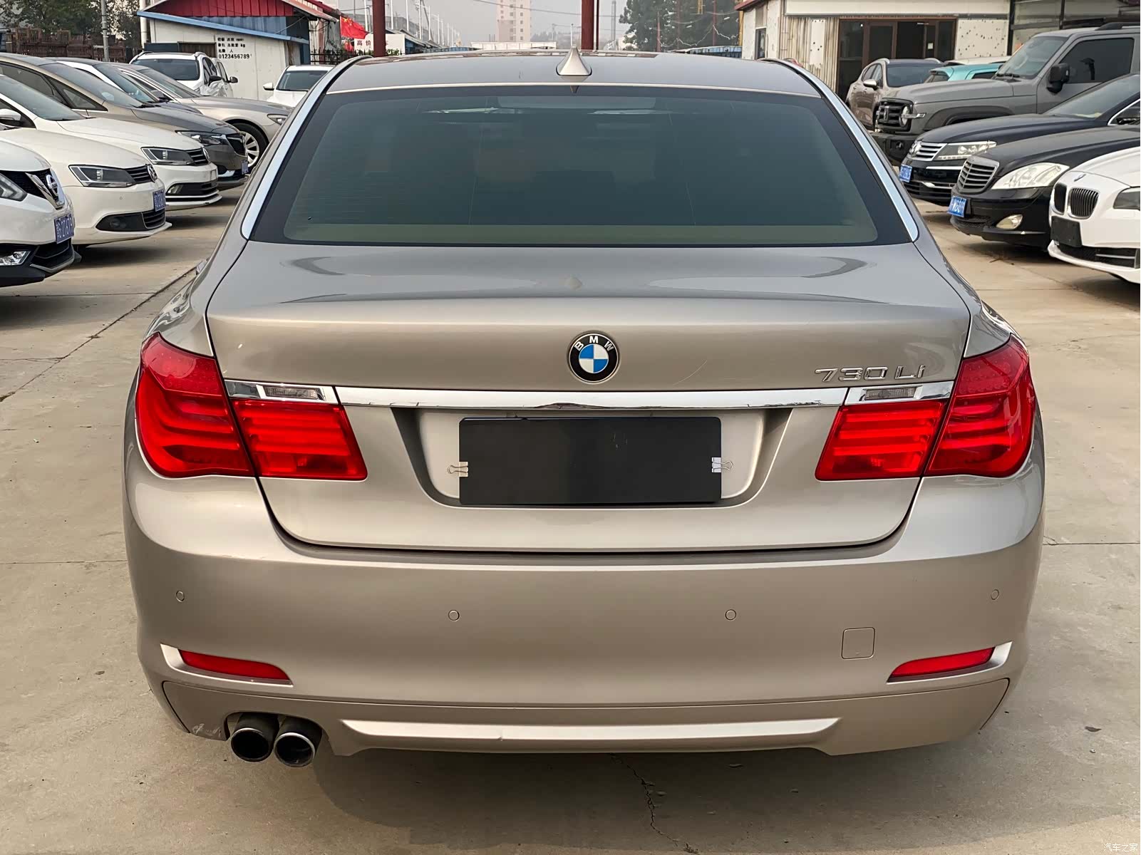 BMW 7 Series, 2011 14