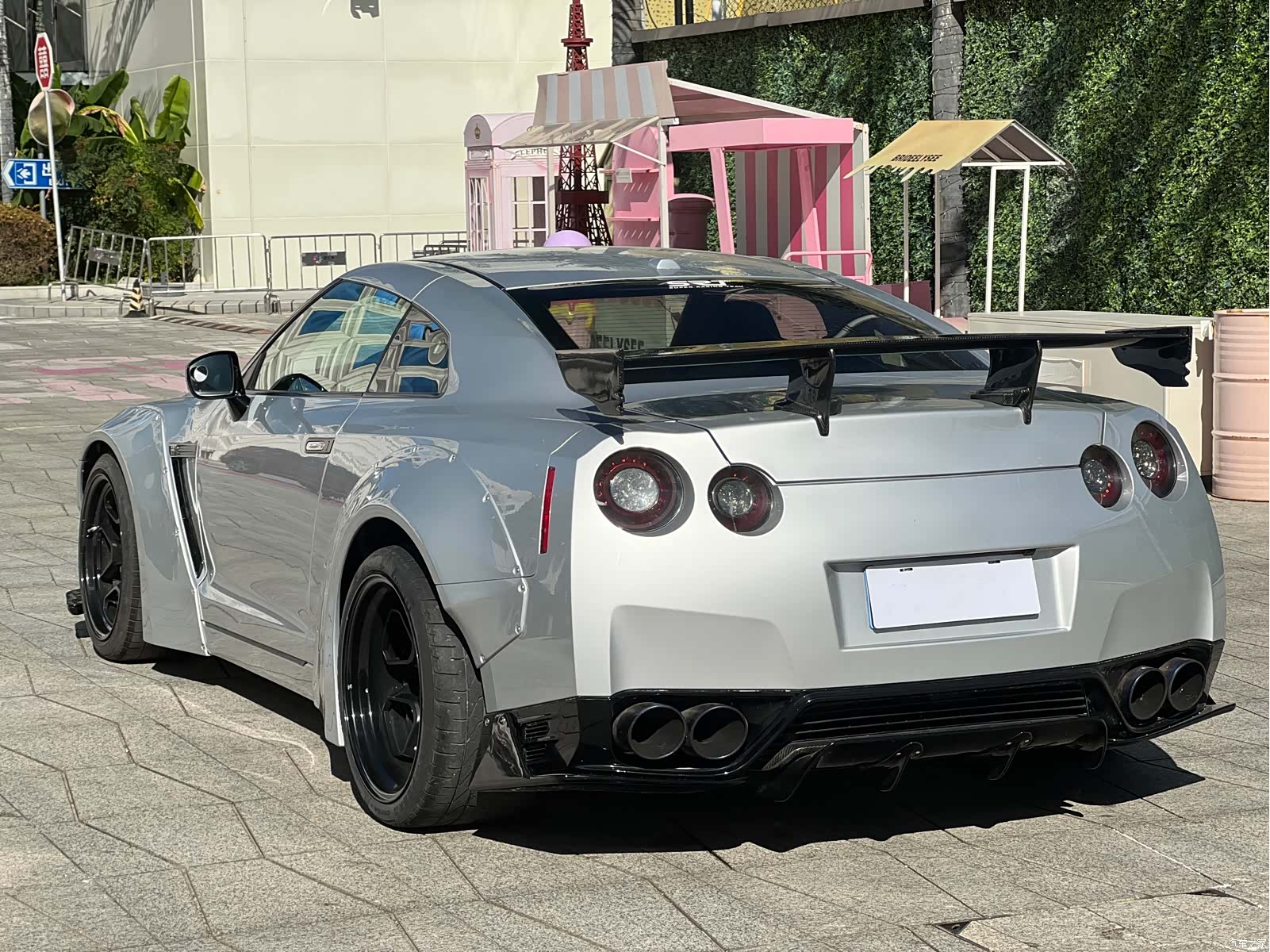 Nissan GT-R, 2011 4