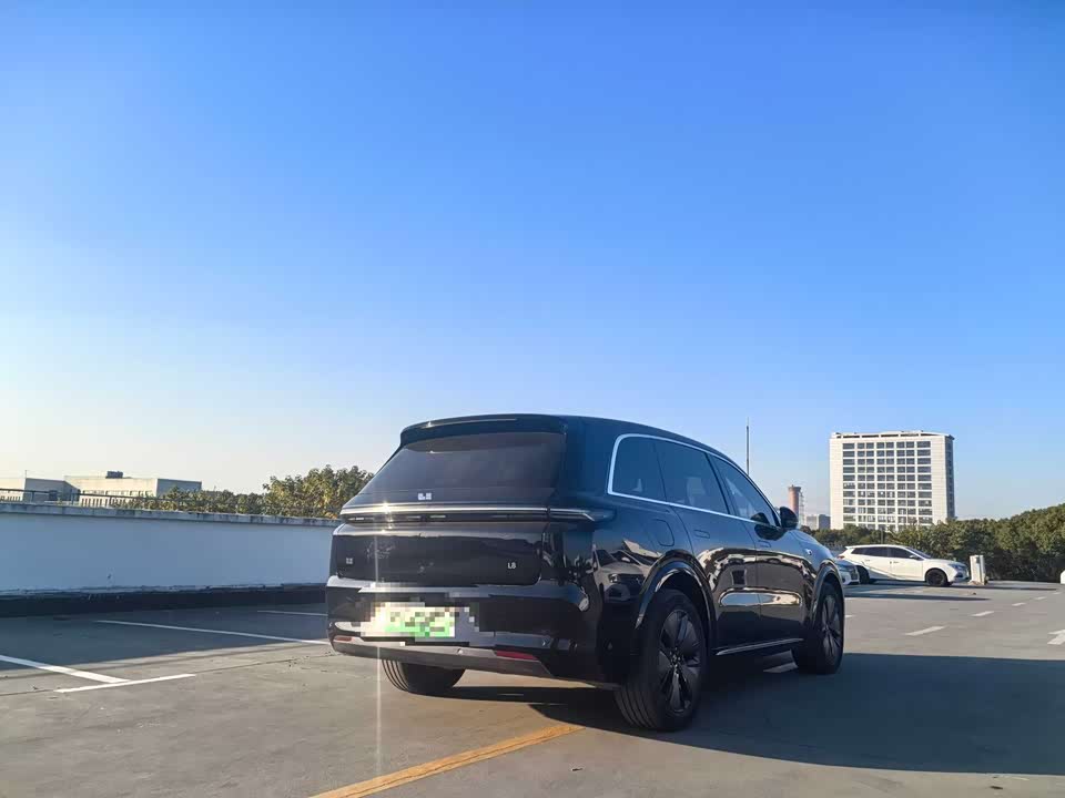 Li Auto Ideal L8