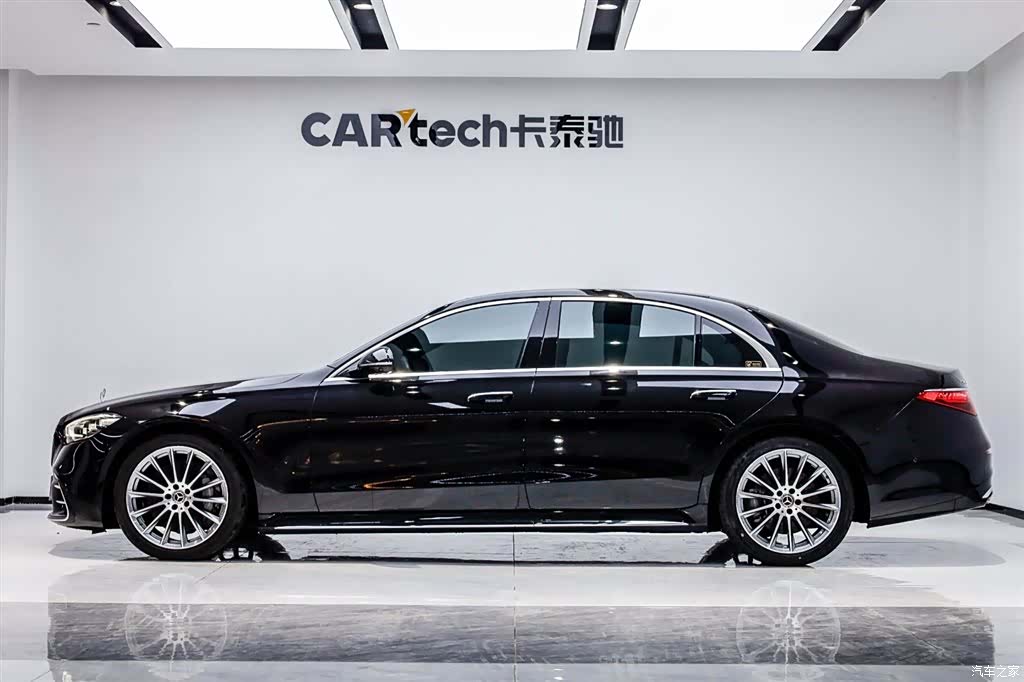 Mercedes-Benz S-Class, 2022 3