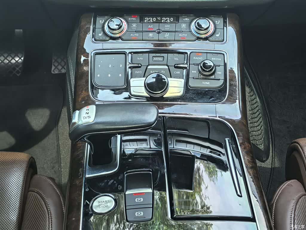 Audi A8L, 2017 29