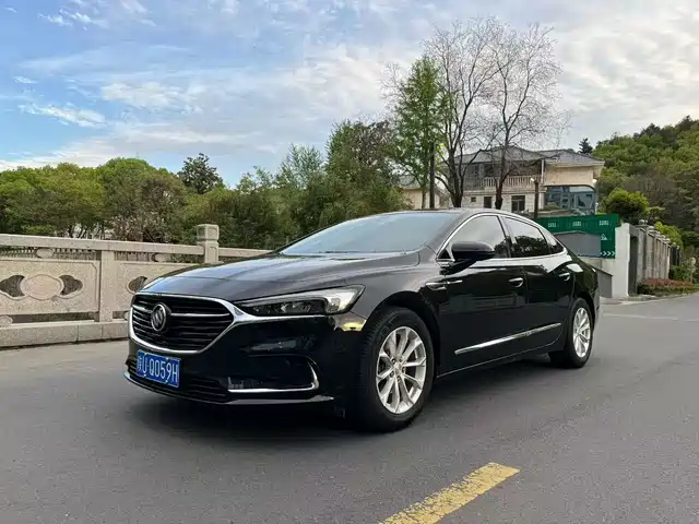Buick LaCrosse 2023 — купить из Китая под заказ