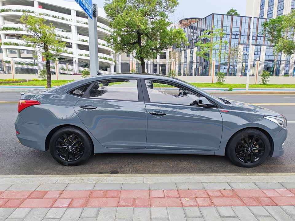 Hyundai Name picture