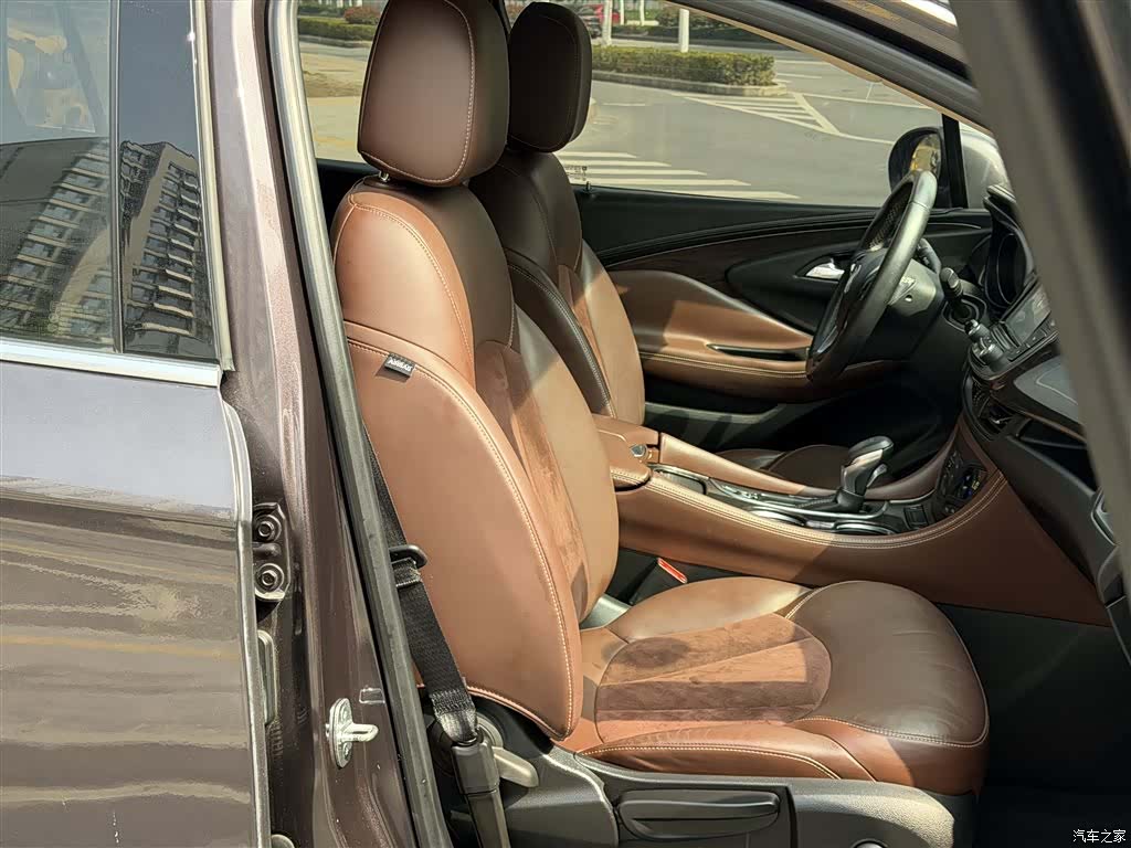 Buick Envision Plus, 2016 25