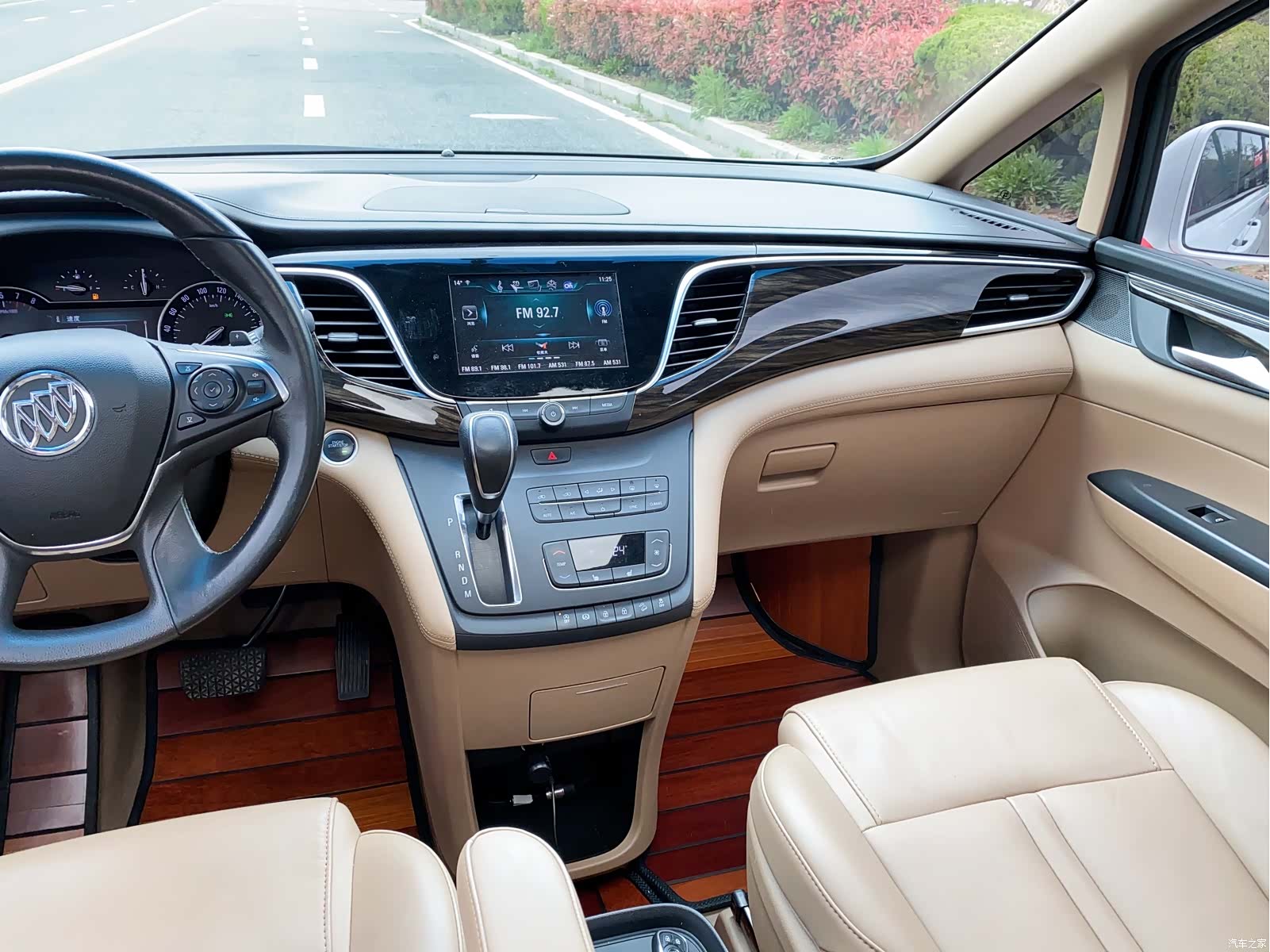 Buick GL8, 2018 18