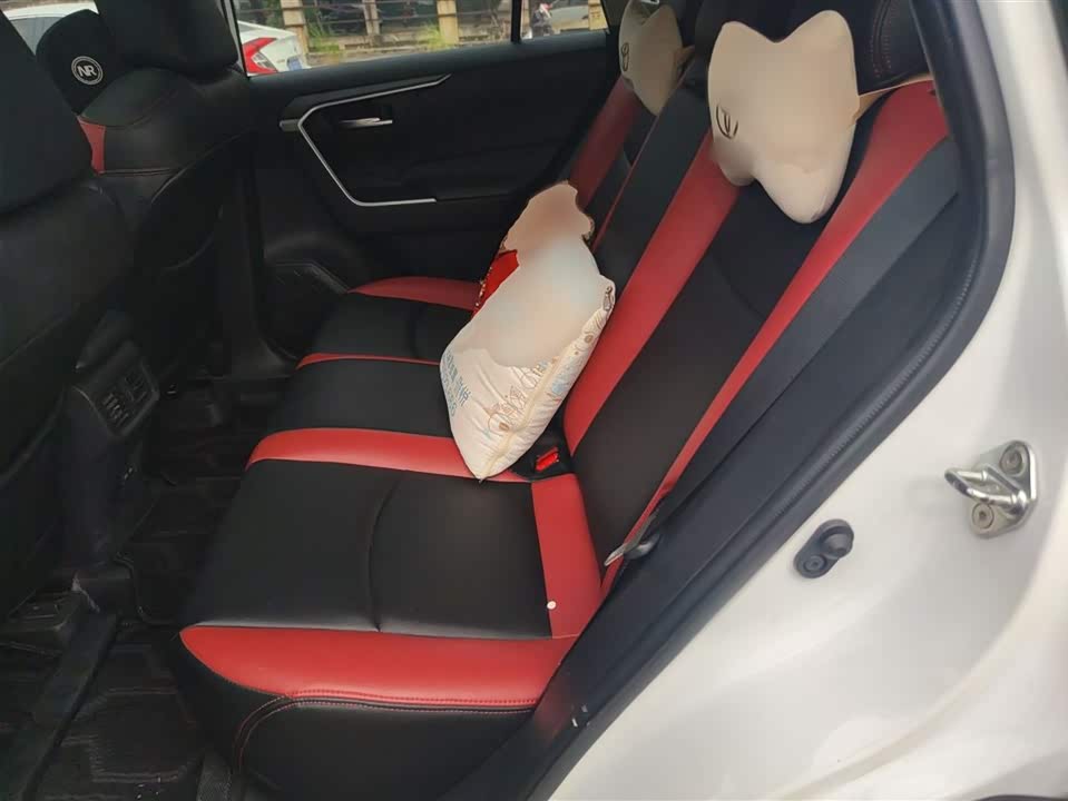 Toyota RAV4 Rongfang