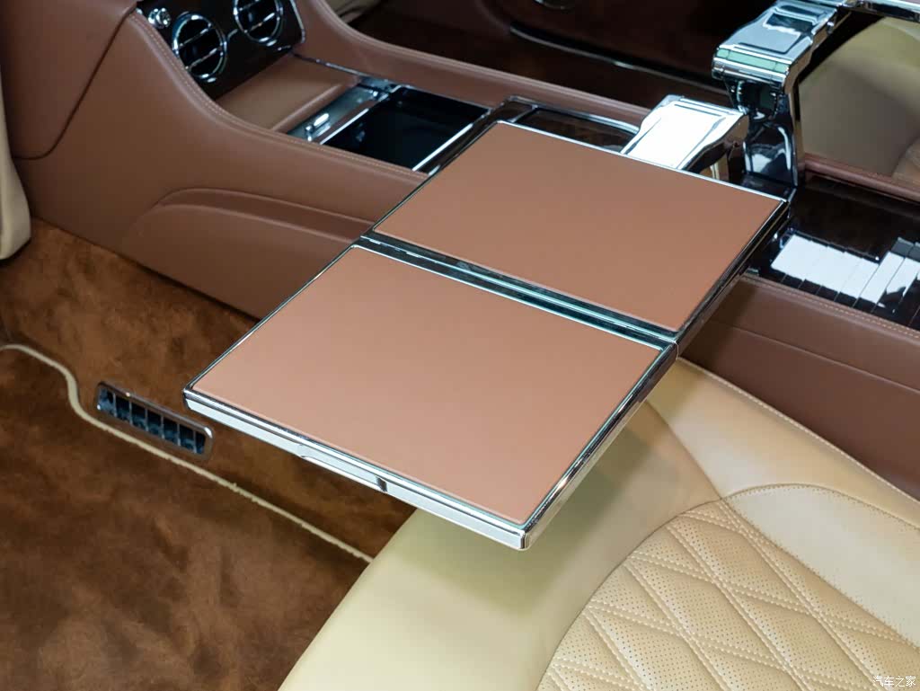 Bentley Mulsanne, 2019 9